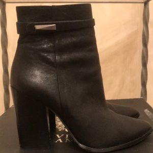 Vince Camuto Bootie